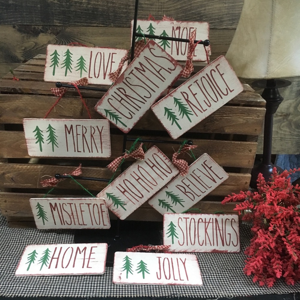 11 piece wooden ornament set - Picture 1 of 1